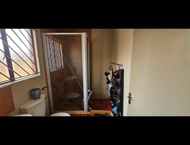 3 BEDROOM HOUSE FOR SALE IN LOTUS GARDENS